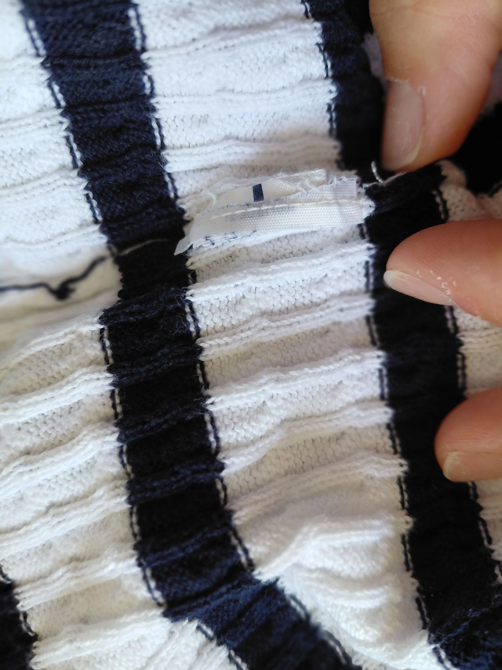 Jersey marino elegante Tommy Hilfiger blanco y negro a rayas - mangas 3/4 - talla XL – photo 6
